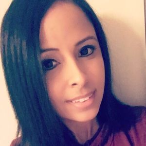 Meet your Posher, Yolanda